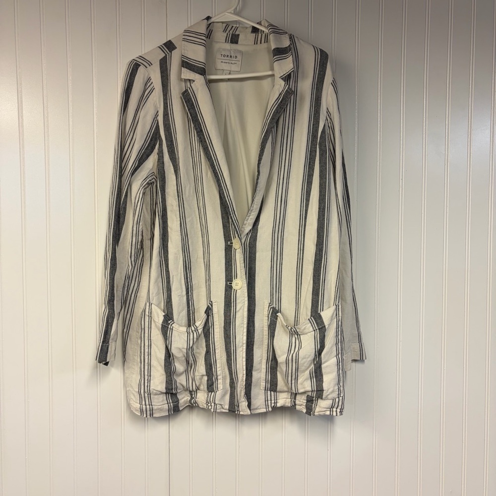 Torrid Striped Button Front Blazer Jacket - White & Black Size 1